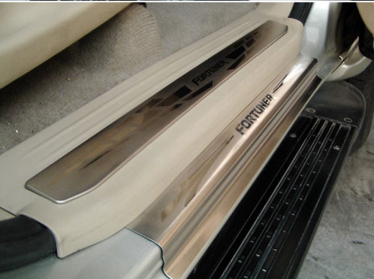 ชุดแต่ง ชายบันไดสแตนเลส