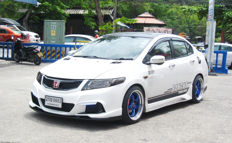 ชุดแต่ง ชุดแต่งกันชนหน้า City 2008-2013 รุ่น M-Tech