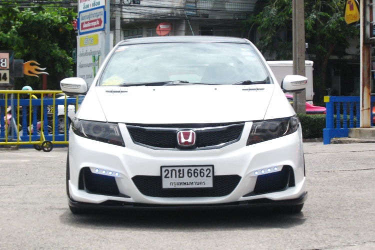 ชุดแต่ง ชุดแต่งกันชนหน้า City 2008-2013 รุ่น M-Tech