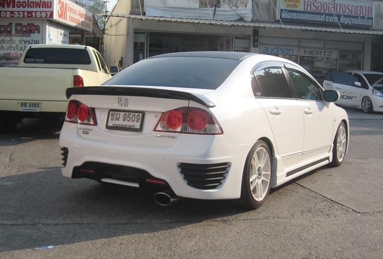 ชุดแต่ง ชุดแต่ง Civic FD 2006-2011 รุ่น R8