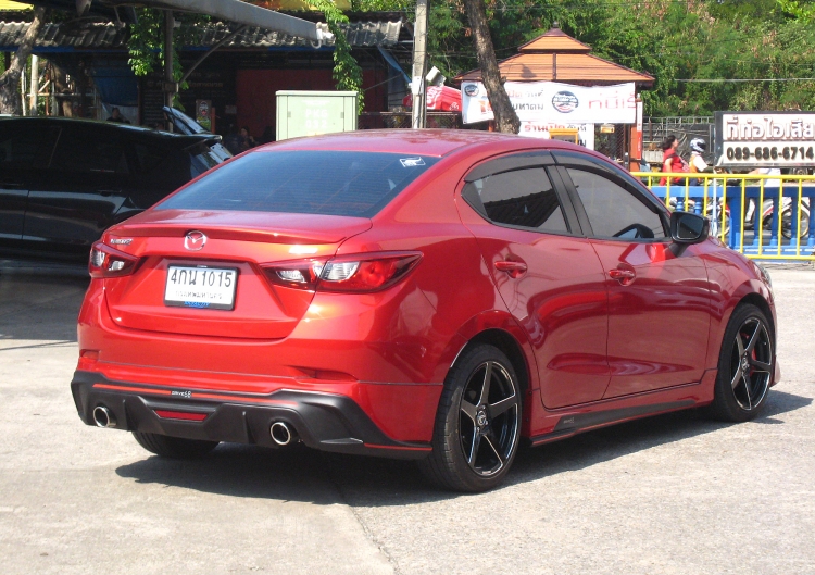 ชุดแต่ง ชุดแต่ง Mazda2 2015-2019 Drive68 4และ5ประตู