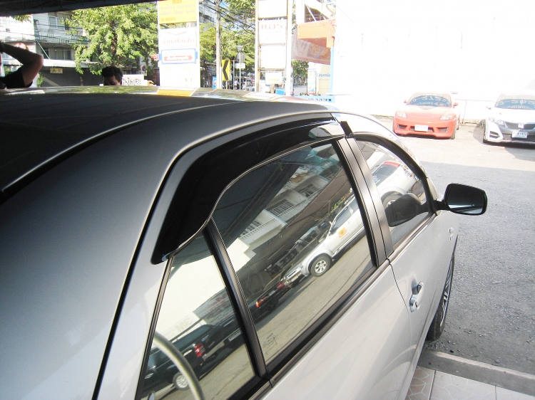 ชุดแต่ง ชุดแต่ง Vios2007-2012 กันสาดประตู