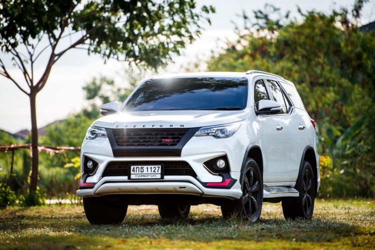 ชุดแต่ง ชุดแต่ง Fortuner 2015-2020 TRD รุ่น Freeform TRD FL