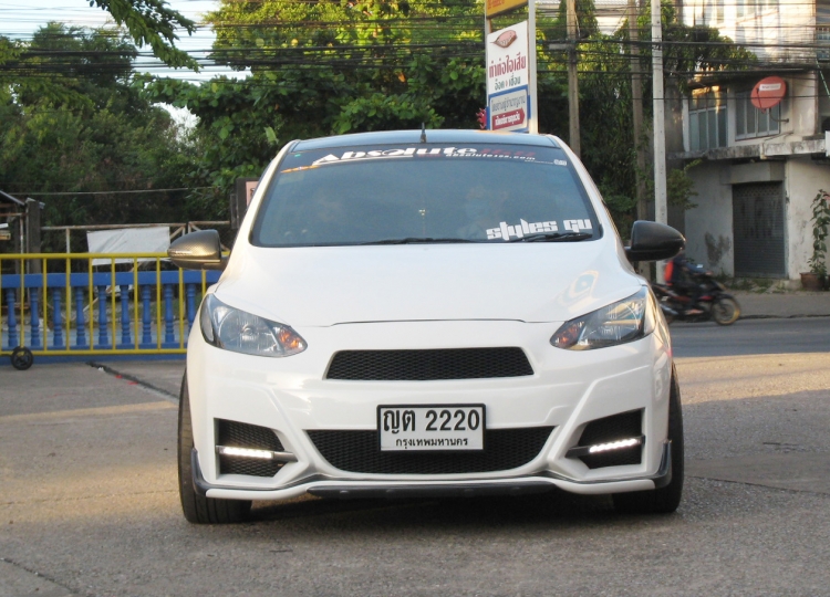 ชุดแต่ง ชุดแต่ง Mazda2 2009-2013 Type R