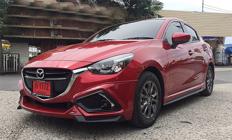 ชุดแต่ง ชุดแต่ง Mazda2 2015-2019 IDEO 4และ5ประตู