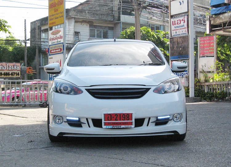 ชุดแต่ง ชุดแต่ง Mazda2 2009-2013 Job Design