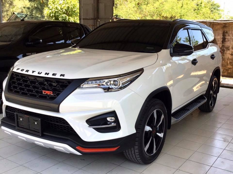 ชุดแต่ง ชุดแต่ง Fortuner 2015-2020 TRD รุ่น FD-2RS