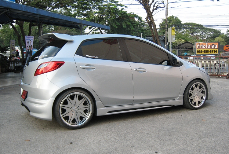 ชุดแต่ง ชุดแต่ง Mazda2 2009-2013 5ประตู สปอยเลอร์ NTS1