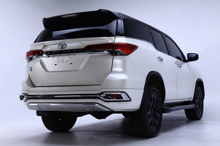 ชุดแต่ง ชุดแต่ง Fortuner 2015-2020 รุ่น Tithum