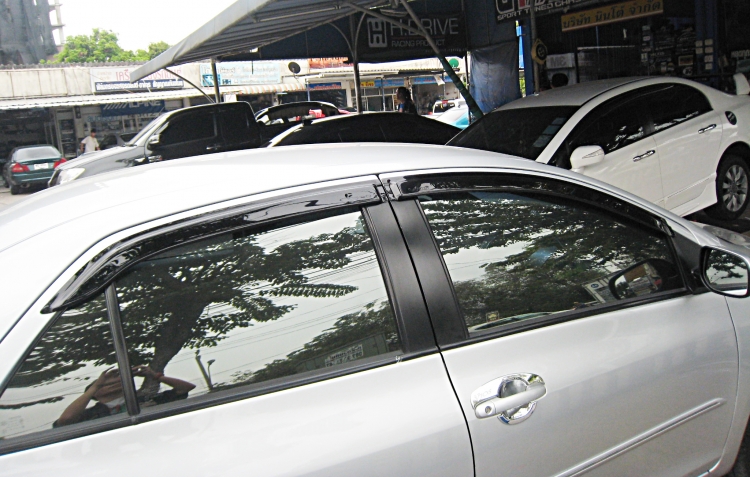 ชุดแต่ง ชุดแต่ง Vios2007-2012 กันสาดประตู