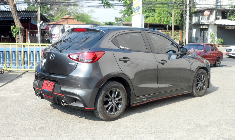 ชุดแต่ง ชุดแต่ง Mazda2 2015-2019 Drive68 Plus 4และ5ประตู