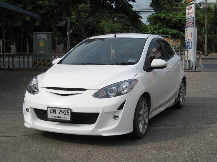 ชุดแต่ง ชุดแต่ง Mazda2 2009-2013 กันชนหน้า Auto EXE
