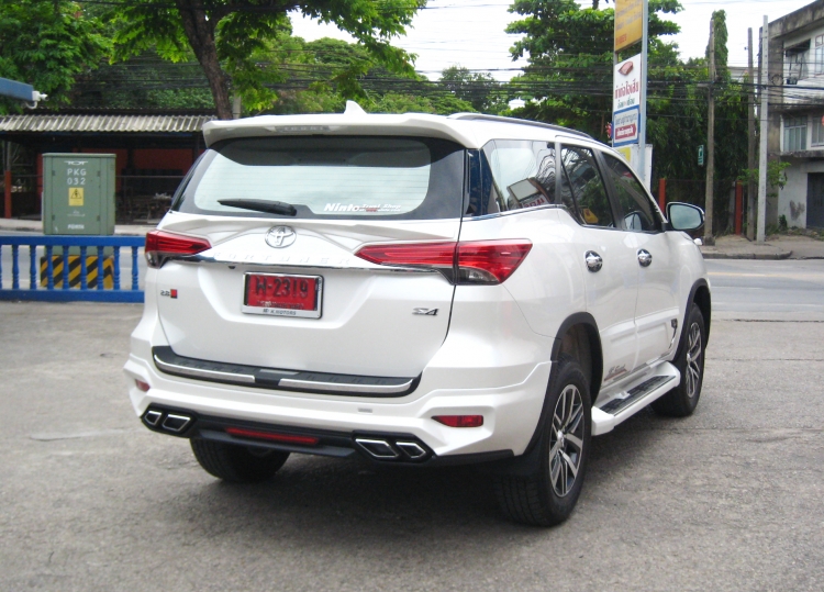 ชุดแต่ง ชุดแต่ง Fortuner 2015-2020 รุ่น RBS V1