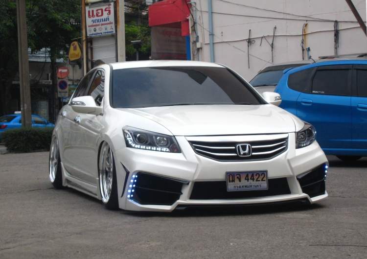 ชุดแต่ง ชุดแต่ง Accord 2008-2012 ไฟหน้า U-Bar