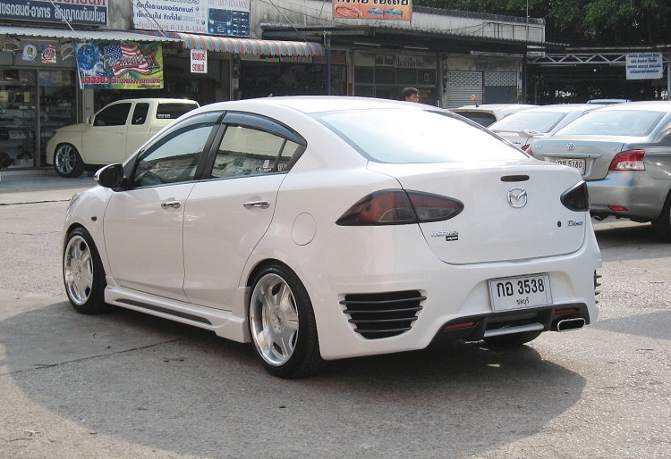 ชุดแต่ง ชุดแต่ง Mazda2 2009-2013 R8