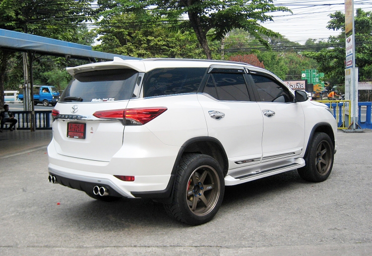 ชุดแต่ง ชุดแต่ง Fortuner 2015-2020 รุ่น JAP