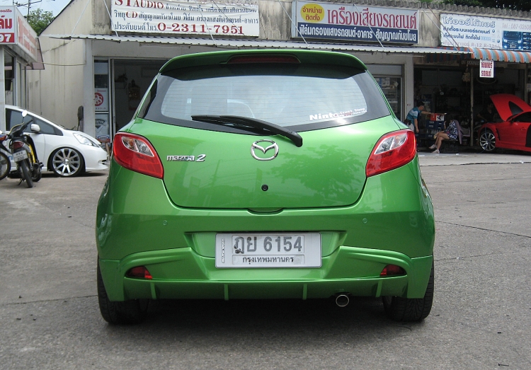 ชุดแต่ง ชุดแต่ง Mazda2 2009-2013 5ประตู สปอยเลอร์ ทรงห้าง