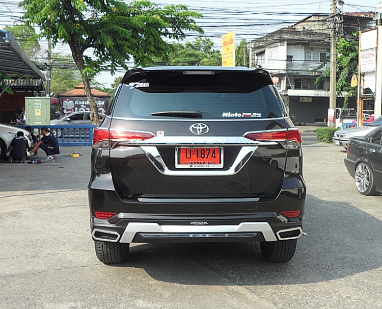 ชุดแต่ง ชุดแต่ง Fortuner 2015-2020 รุ่น Vazooma VIP