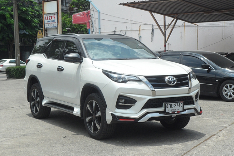 ชุดแต่ง ชุดแต่ง Fortuner 2015-2020 TRD รุ่นVazoom XT