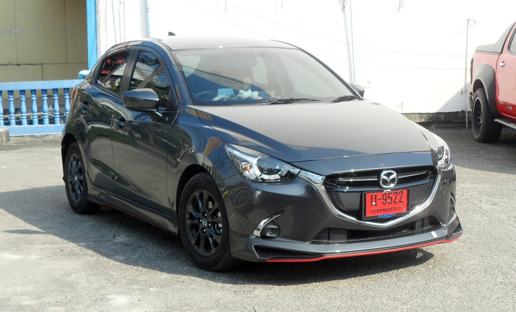 ชุดแต่ง ชุดแต่ง Mazda2 2015-2019 Drive68 4และ5ประตู