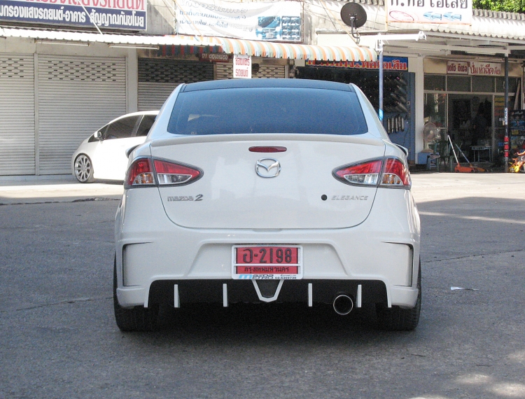 ชุดแต่ง ชุดแต่ง Mazda2 2009-2013 Job Design