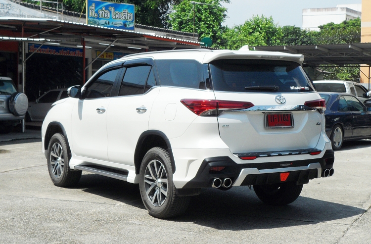 ชุดแต่ง ชุดแต่ง Fortuner 2015-2020 รุ่น Vazooma X