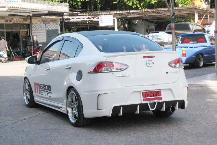 ชุดแต่ง ชุดแต่ง Mazda2 2009-2013 Job Design