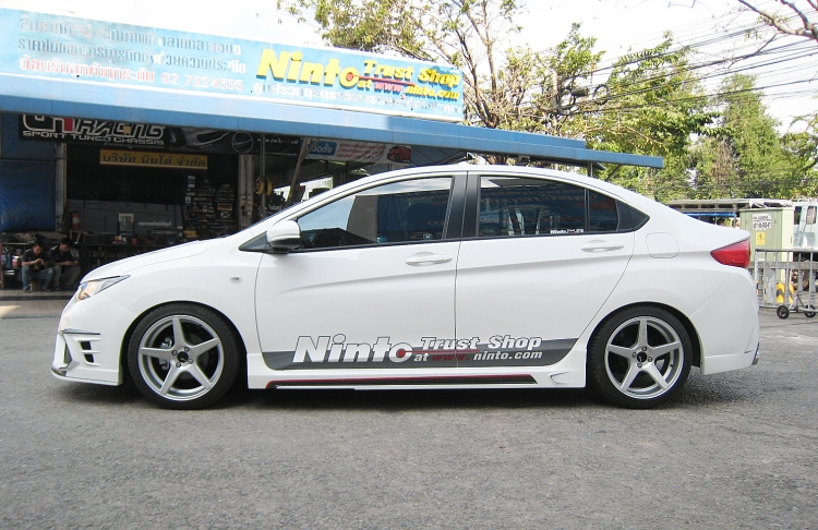 ชุดแต่ง ชุดแต่ง City 2014-2016 รุ่น Hyper2