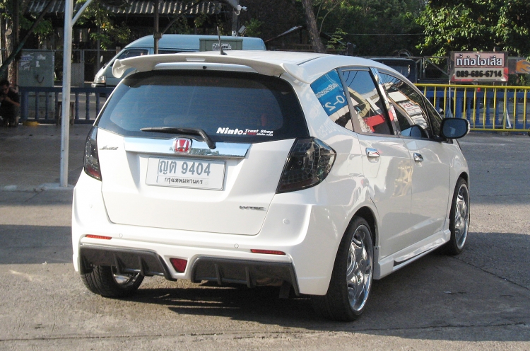 ชุดแต่ง ชุดแต่ง Jazz GE 2008-2013 รุ่น New Type R