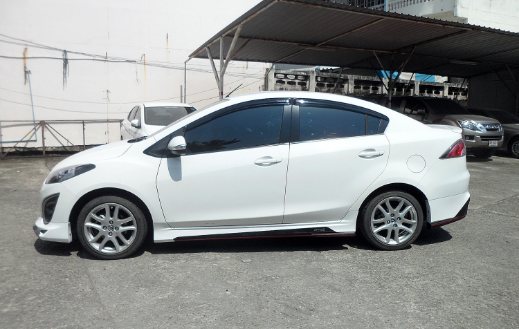 ชุดแต่ง ชุดแต่ง Mazda2 2009-2013 Drive68