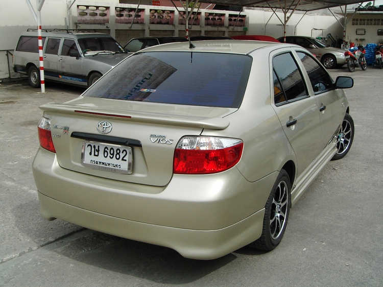 ชุดแต่ง ชุดแต่ง Vios 2003-2005 สปอยเลอร์แบบแนบฝาท้ายทรงห้างOEM