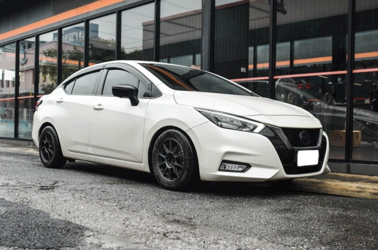 ชุดแต่ง ชุดแต่ง Almera 2020 โช๊คสตรัทปรับเกรียว H-Drive