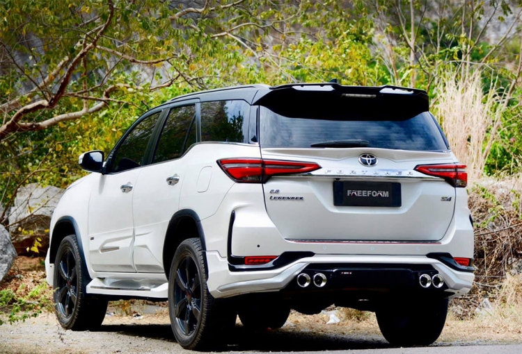 ชุดแต่ง ชุดแต่ง Fortuner 2020 Legender รุ่น Freeform Pacer