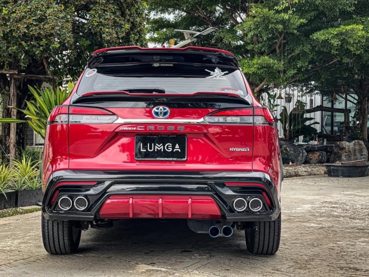 ชุดแต่ง ชุดแต่ง Toyota Cross ทรง Lumga